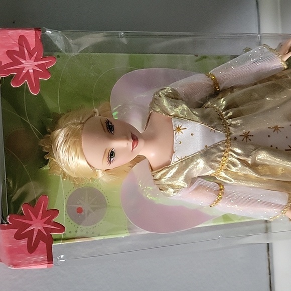 Holiday Angel Barbie - Picture 2 of 7